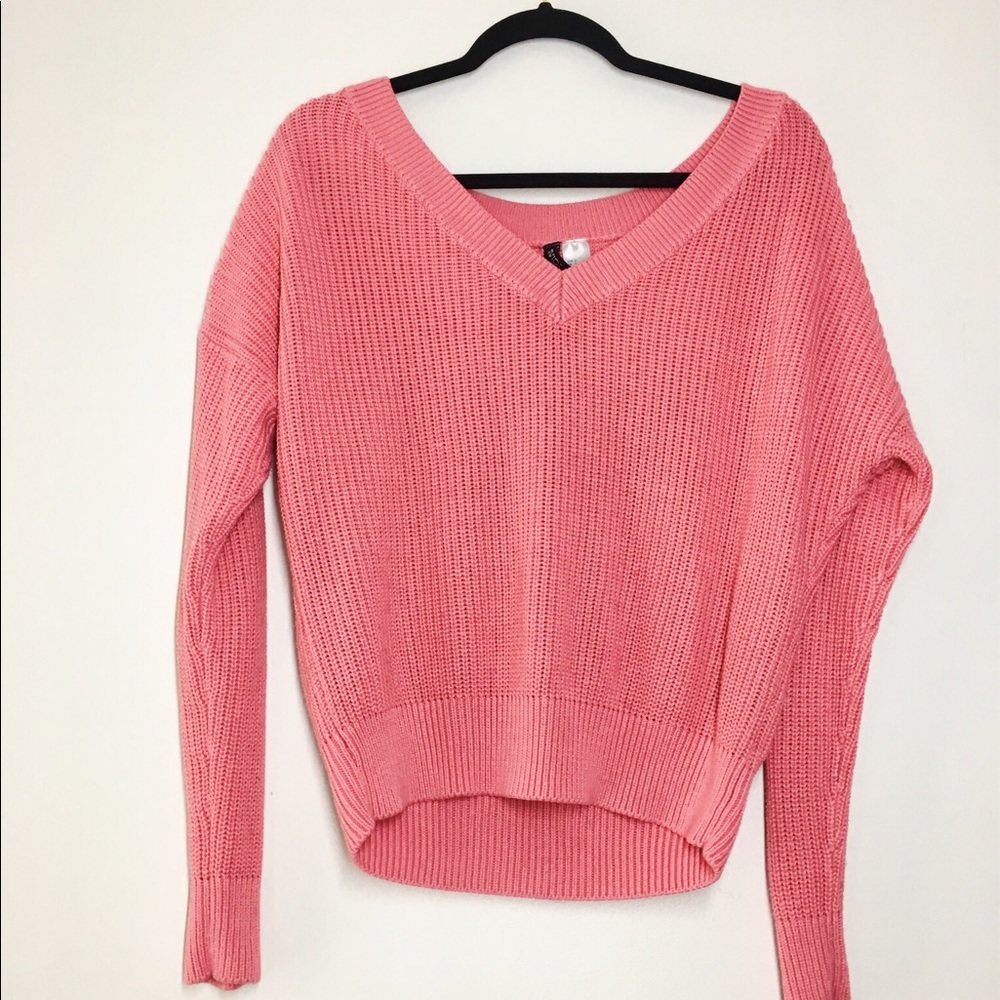 knitted pink sweater